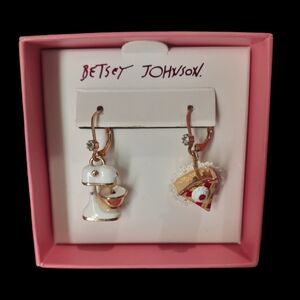 Betsey Johnson Mixer Earrings NIB